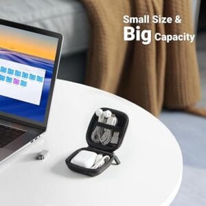 Universal Headphones Case in Black