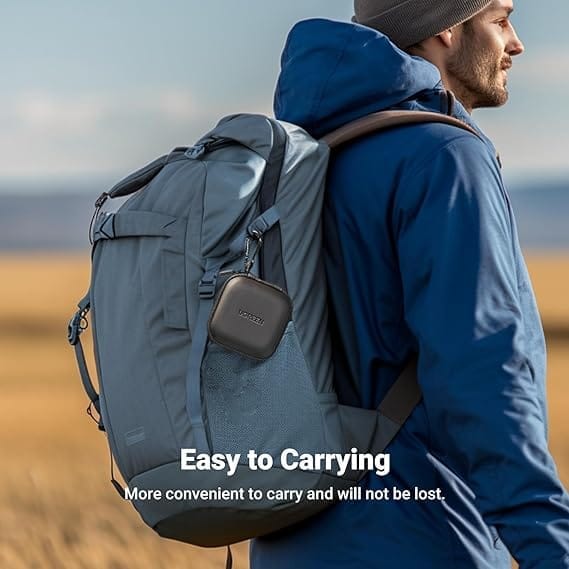 Universal Headphones Case in Black - Imagem 3